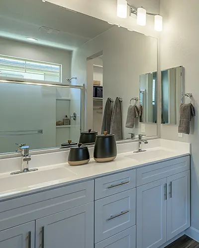2 bedroom model Master bath